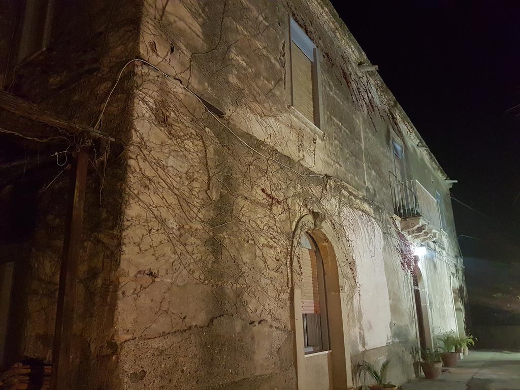 Hotel Il Casale Milazzo Exterior foto